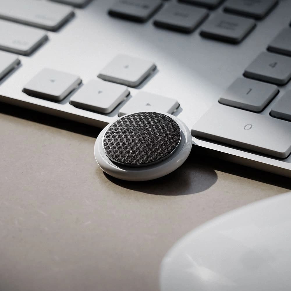 Spigen Airskin Apple AirTag Carbon Black [4+4 PACK] - 16