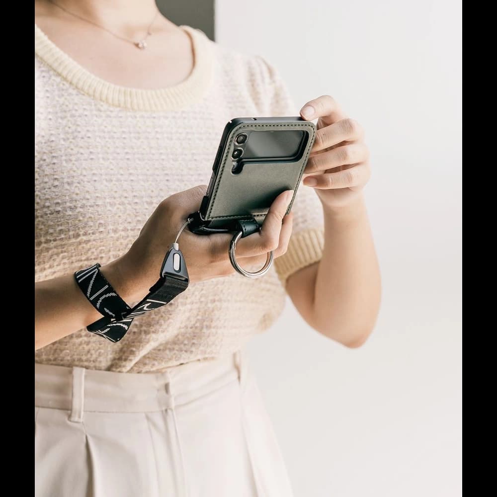 Case Ringke Signature Folio Samsung Galaxy Z Flip 4 Dunkelgrün - 13