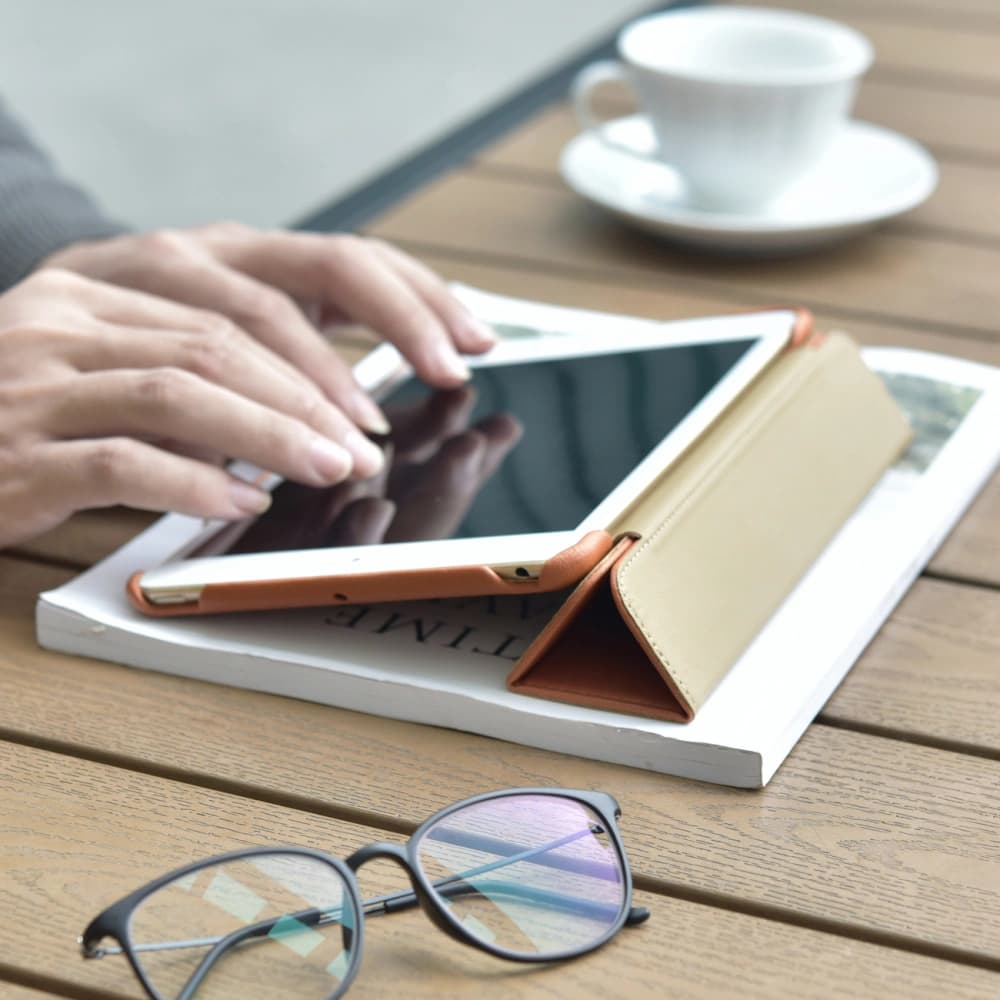 Case iCarer Leder Folio Apple iPad mini 7.9 2019 (5. Generation) braun - 14