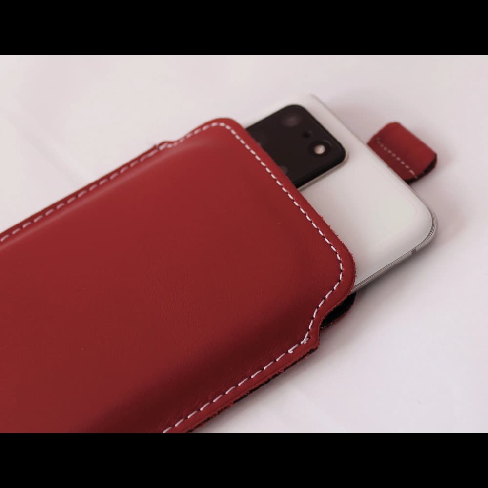 LURESKO LILLA XXXL leather slipcase slipcase for phone 6.5' - 6.9' (red smooth with white thread) - 8