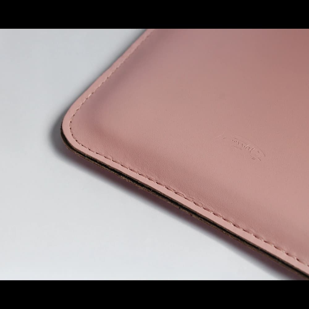 LURESKO MASTER S leather case for ebook 162x113x9mm (smooth pink with pink thread) - 3