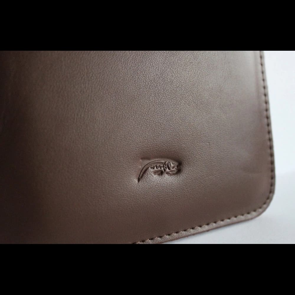 LURESKO MASTER S Lederhülle für eBook 162x113x9mm (glattes Braun) - 3