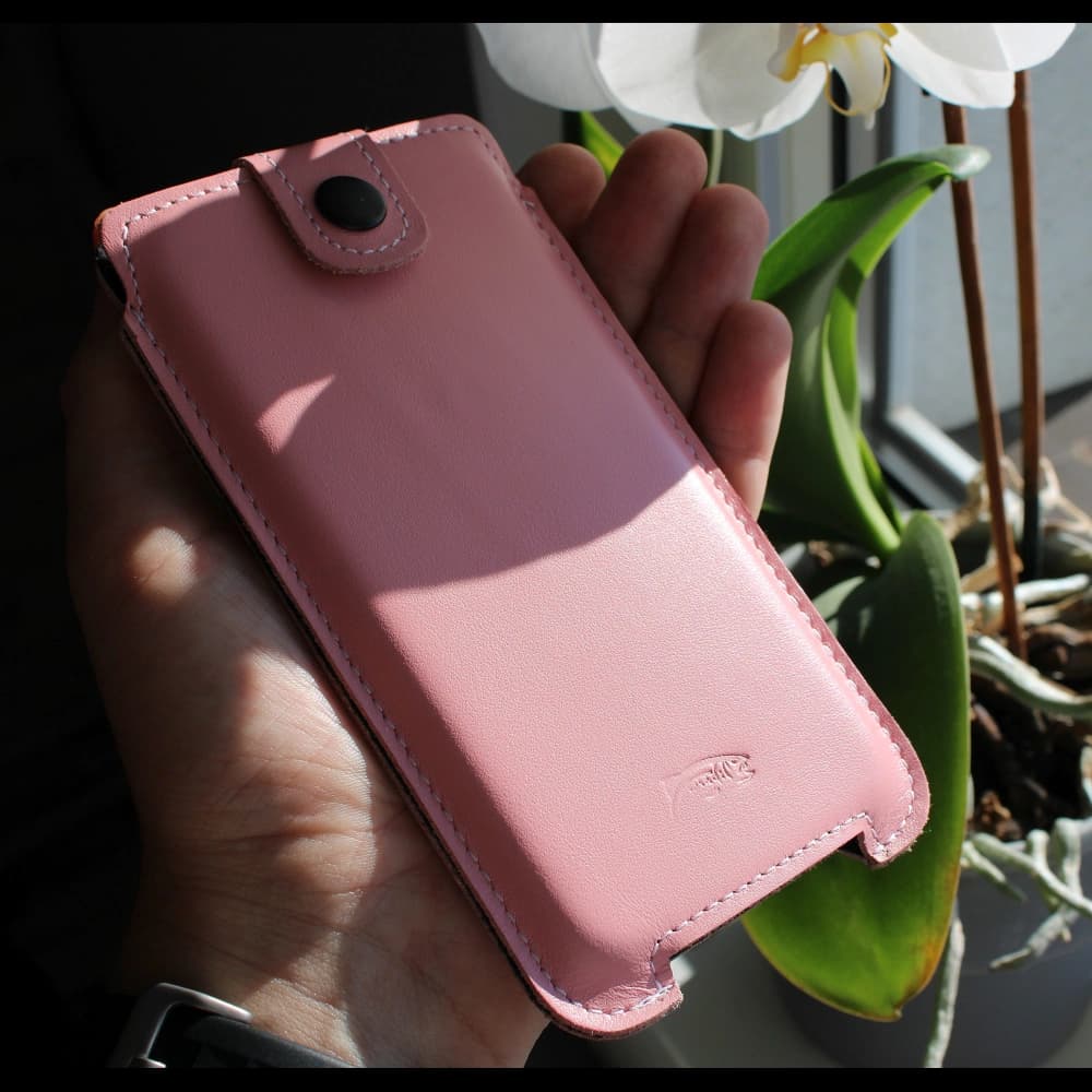 LURESKO SOFIJA XXXL leather case universal with a strap (smooth pink with white thread) - 4
