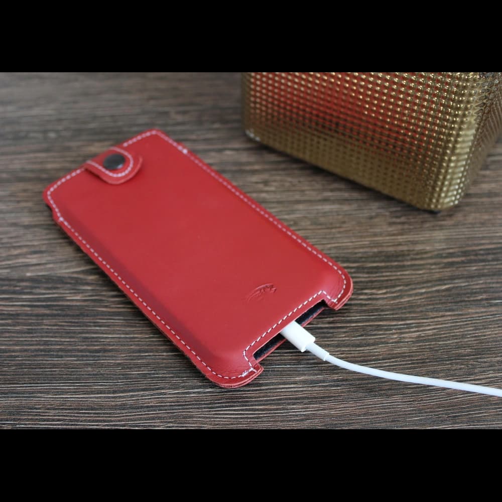 LURESKO SOFIJA XXXL leather case universal with strap closure (red smooth with white thread) - 4