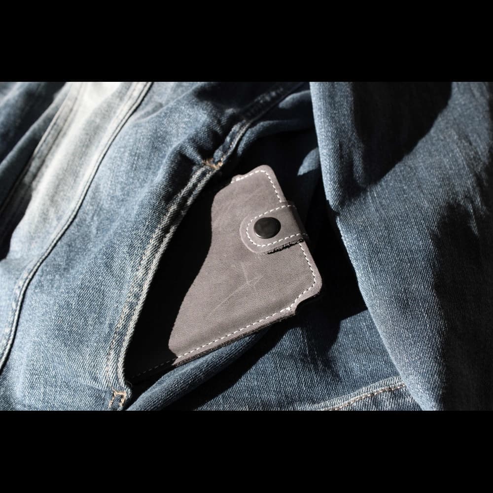 LURESKO SOFIJA XXL Ledertasche universal mit Trageverschluss (rot vintage mit weißen Nähten) - 7