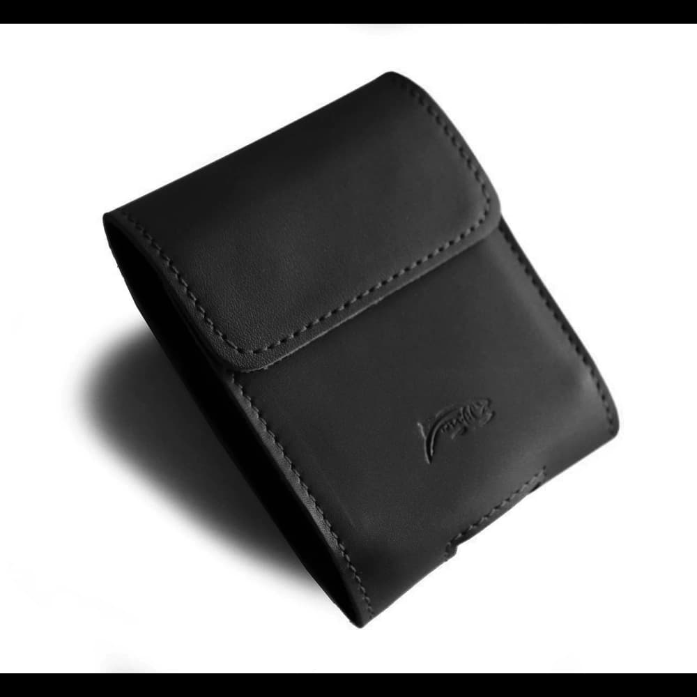 LURESKO HECTOR FLIP M leather neck / belt / loop case for Flip models (black smooth with black thread) - 1