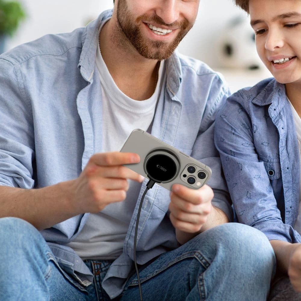 [CR] Tech-Protect QI15W-A33 Magnetic MagSafe Wireless Charger Black - 8