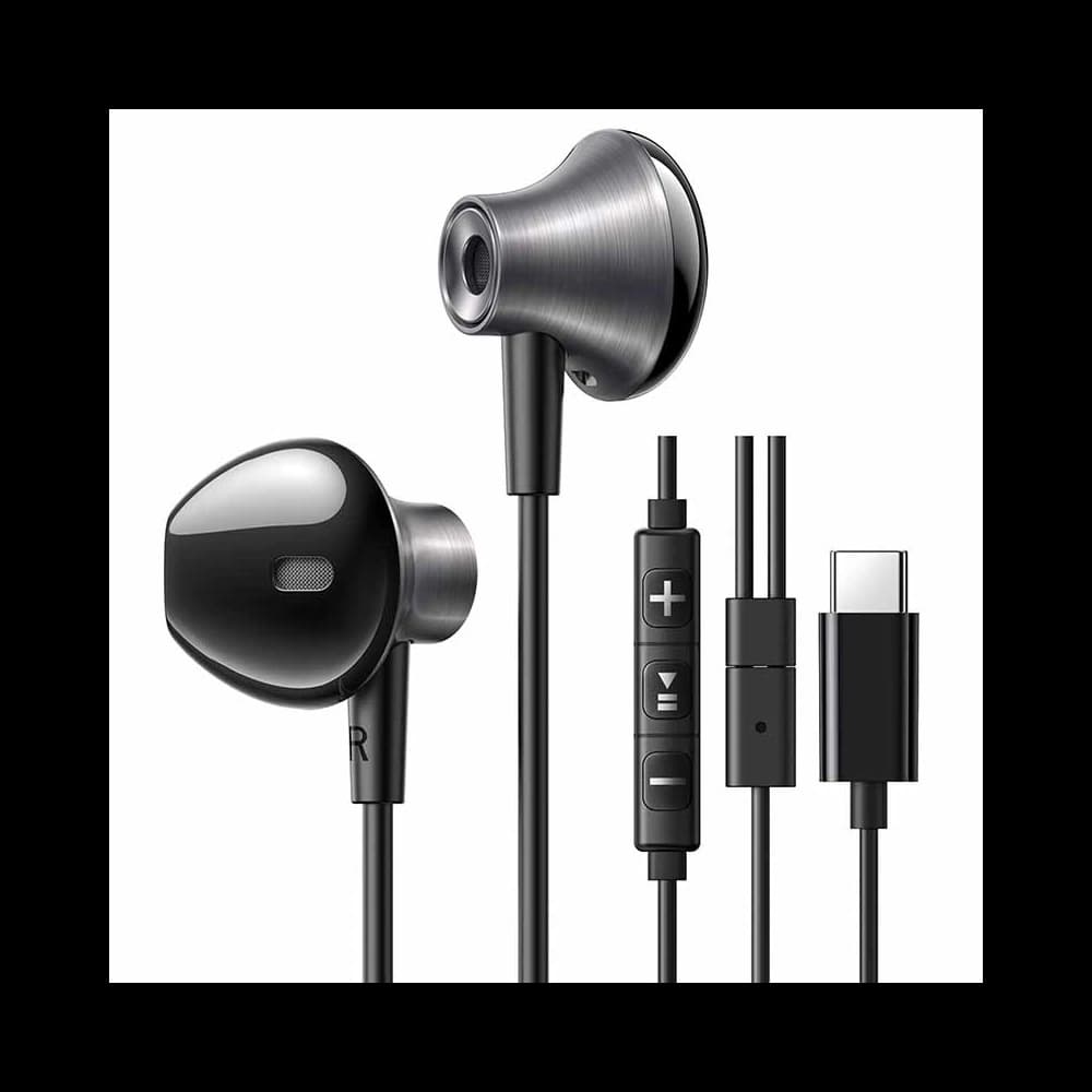 UGREEN EP106 USB-C In-Ear Headphones (Black) - 1