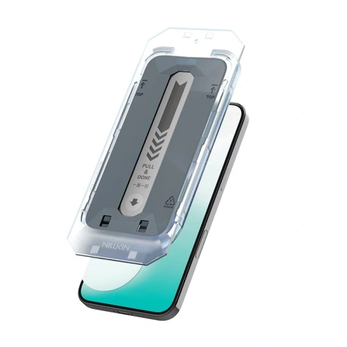 Widok szkła prywatyzującego na iPhone 17 Pro Max, pokazujący efekt prywatności.